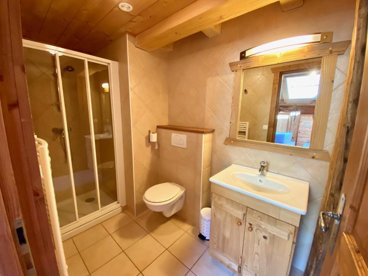 Chalet In Morzine Sleeping 12 With Sauna ภายนอก รูปภาพ